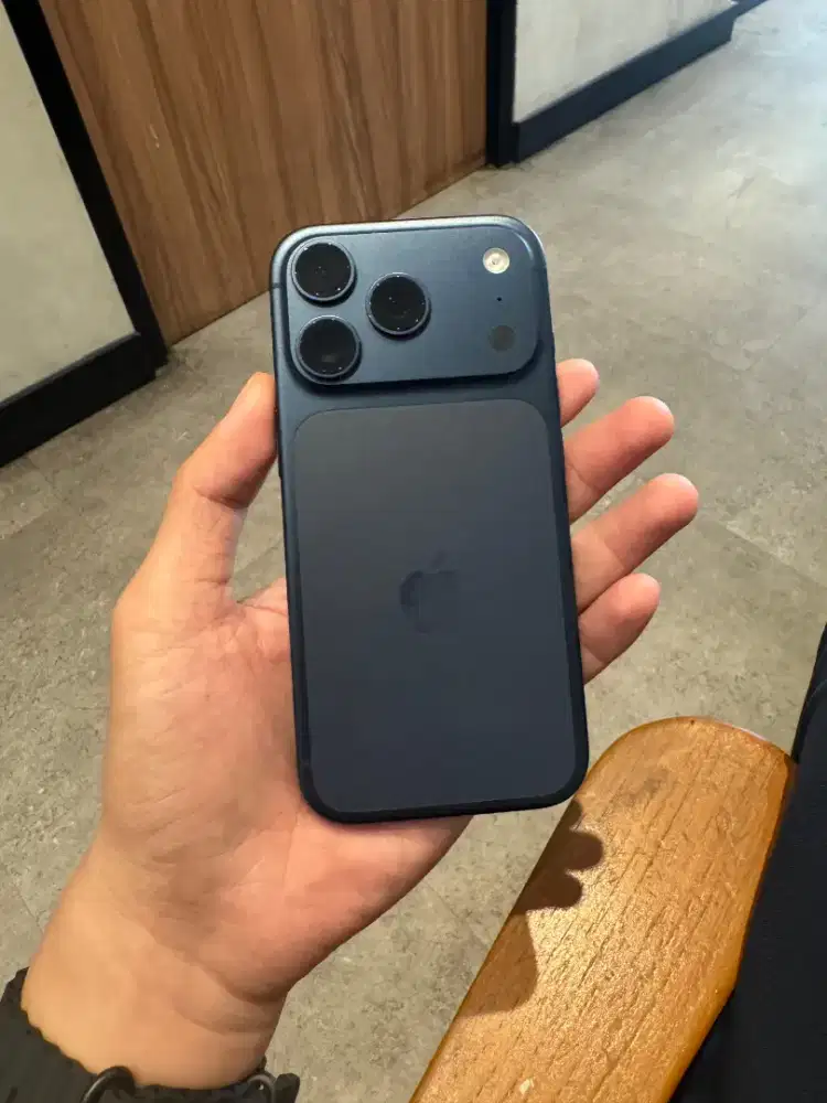 BH100 iphone 17 pro 512 ibox deep blue
