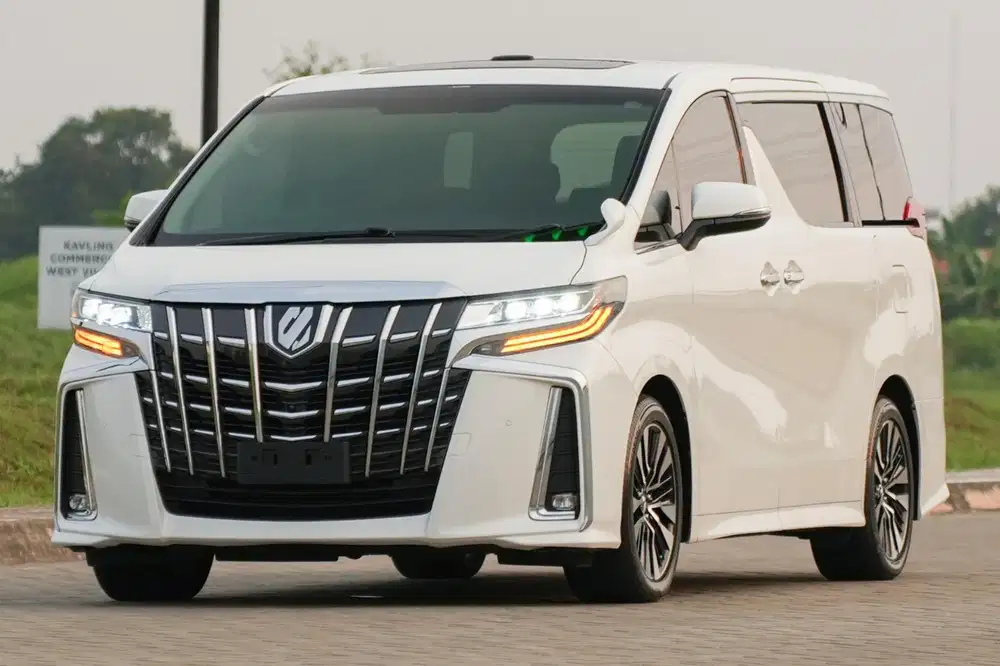 Toyota Alphard SC 2.5 CBU JAPAN 2015