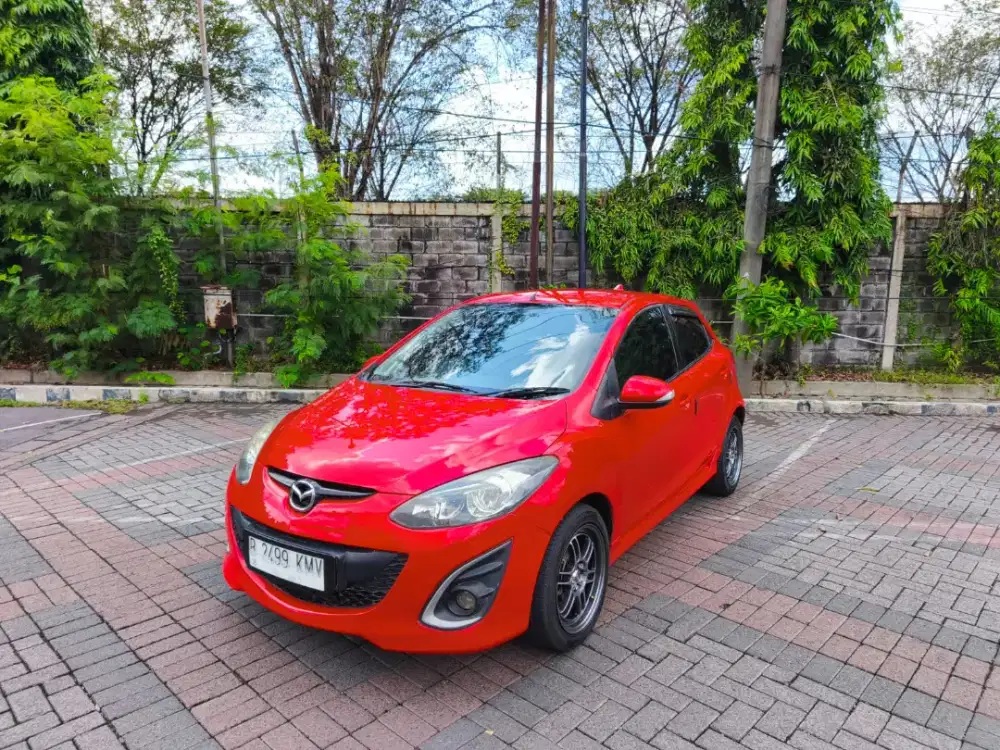 Mazda 2 type R matic 2014