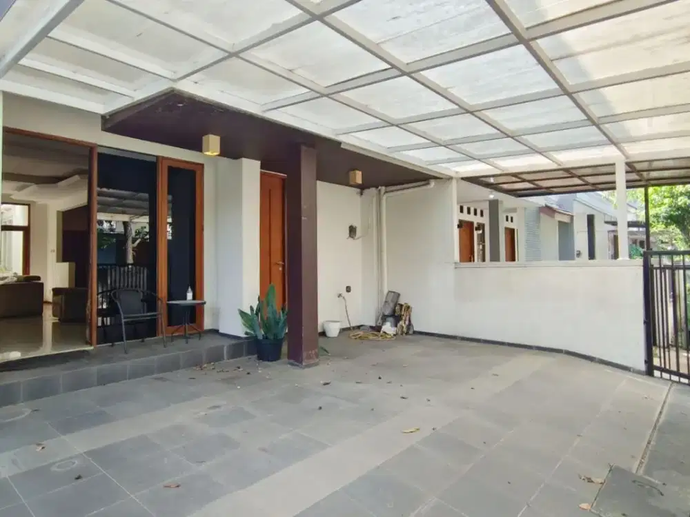 Dijual Rumah Cantik Strategis 2 Lantai Siap Huni Dekat Bxc Mall di Bintaro Tangsel-9787