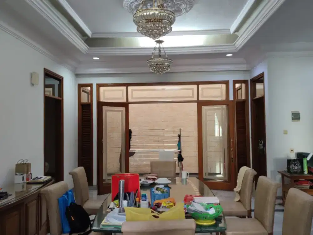 Dijual Rumah Kokoh dan Terawat di Kawasan Batununggal Bandung