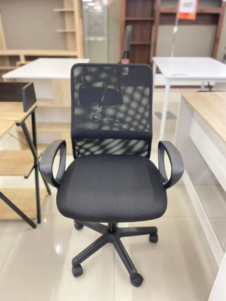 COSMO OFFICE CHAIR BLACK