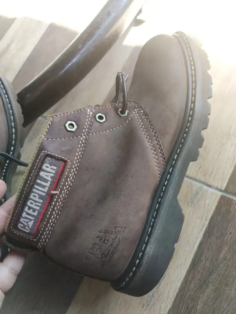 Sepatu Caterpillar Original