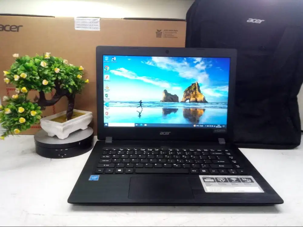 JUAL Laptop Acer A314-32 Celeron N4120/4gb/ssd 256gb/14inci/Fullset