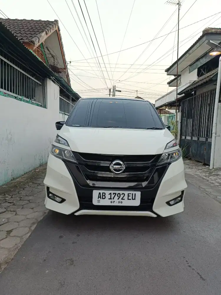 Nissan Serena highway Star AT Ab 2020