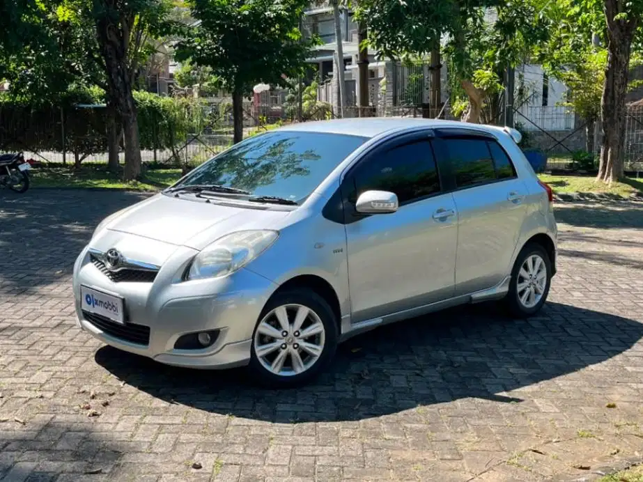 YARIS 1.5 E MANUAL 2012