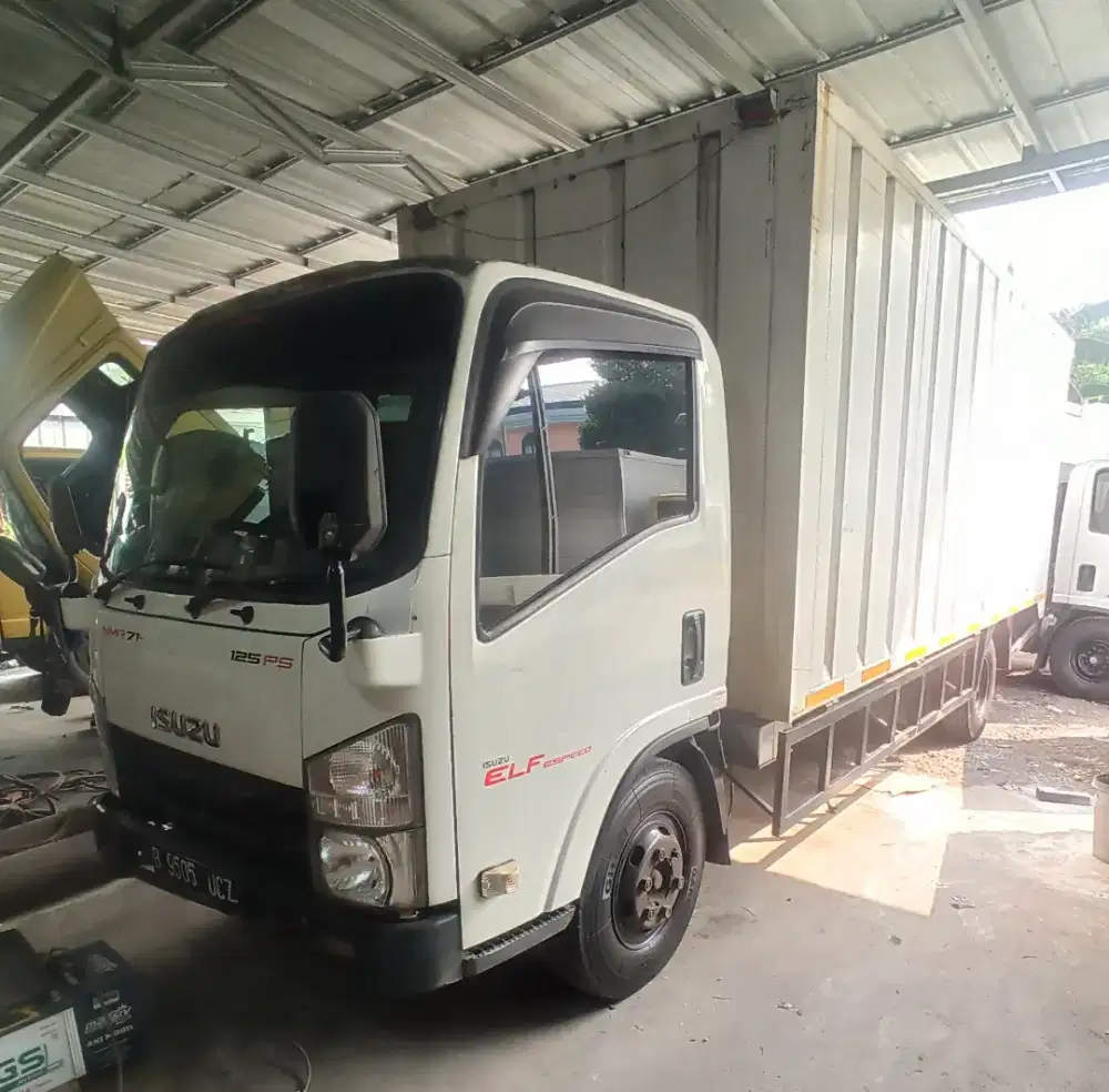 Isuzu NMR 71 Long box th 2021 euro2 biosolar