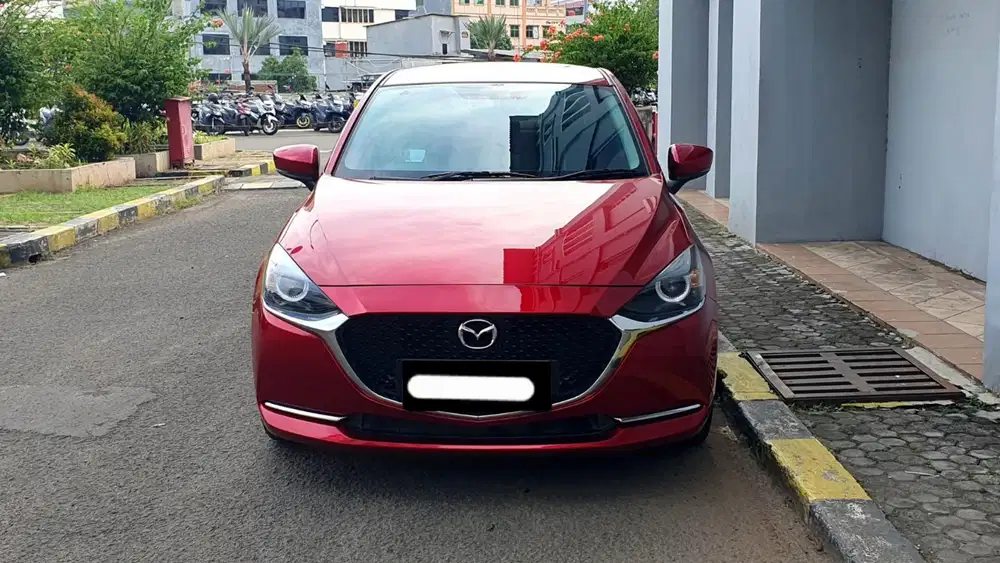 Km 14 ribu mazda 2 mazda2 skyactive sedan 2023 pakai 2024 merah