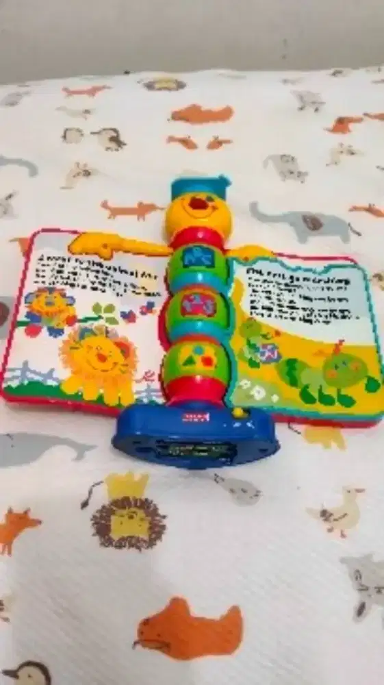 Mainan buku elektrik merk Fisher Price