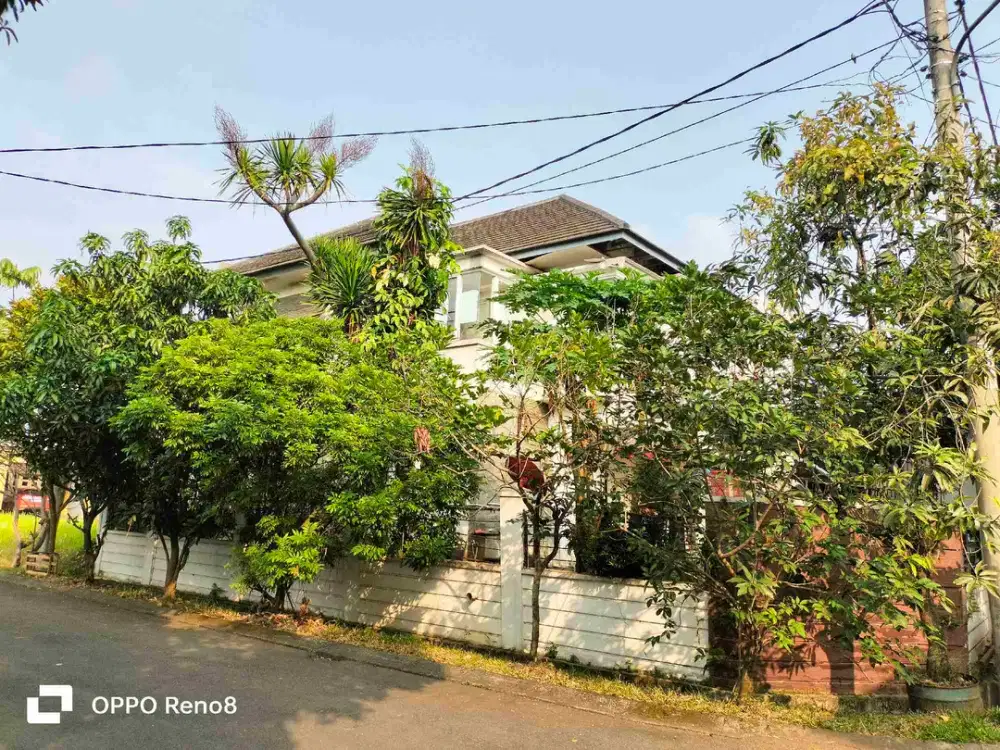 Jual Cepat ! Rumah Mewah 2 Lantai Di Griya Sutra Alam Sutra