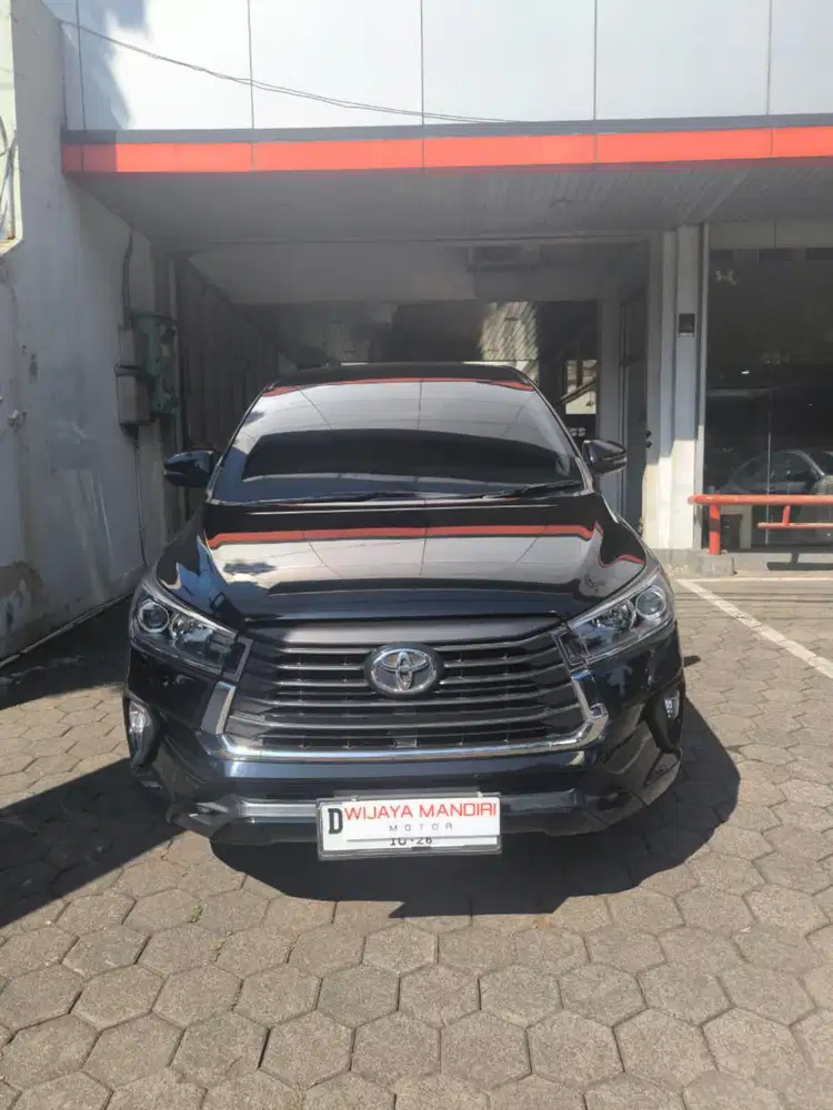 TOYOTA INNOVA 2.4 V DIESEL A/T 2021