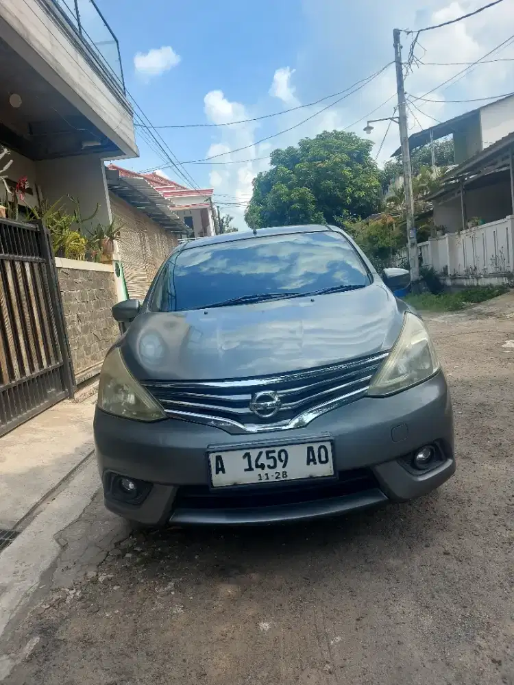 Grand Livina l11
