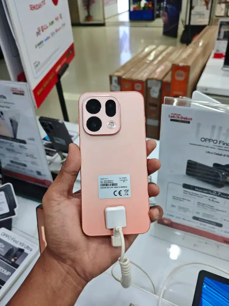 Oppo Find X9s ready bisa kredit syarat KTP tanpa DP