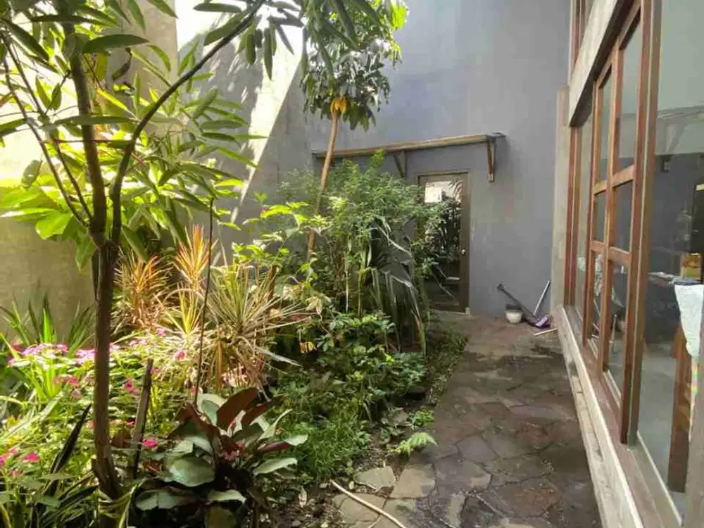 Dijual rumah hoki di mainroad Natuna bandung