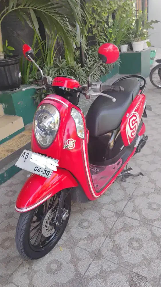 Honda Scoopy 2015