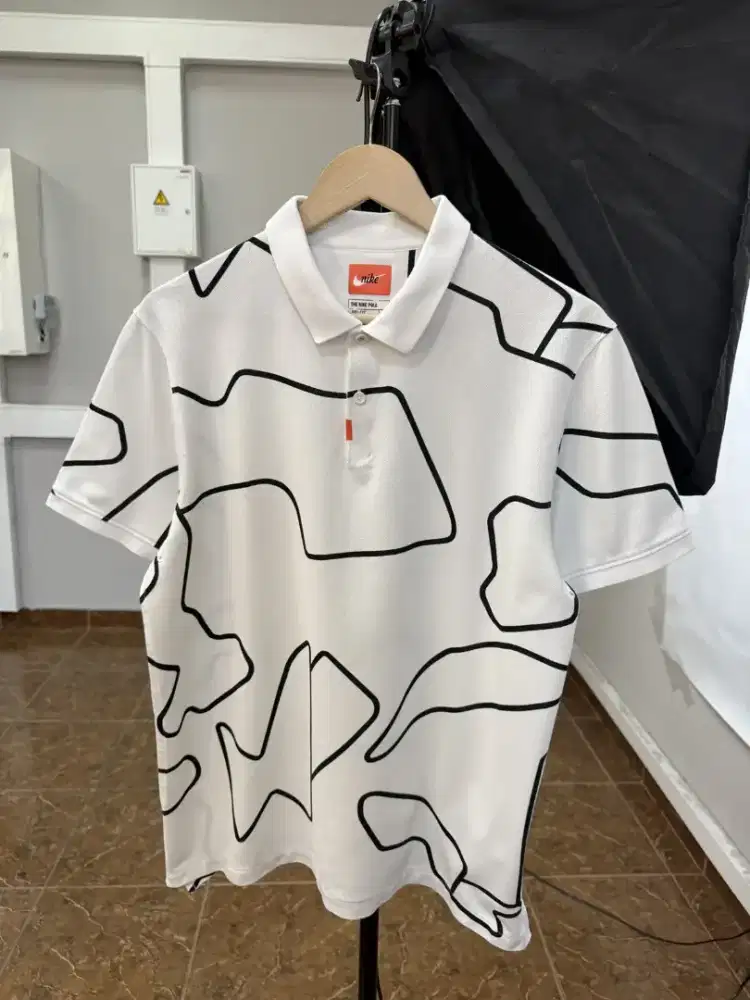 Kaos Nike kerah Motif Abstrak Rare