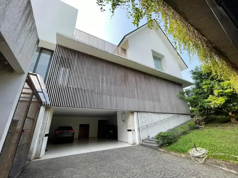 Rumah Modern Minimalis di Taman Radio Dalam