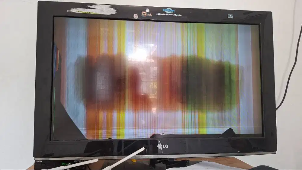 TV LG 32 inch lcd rusak