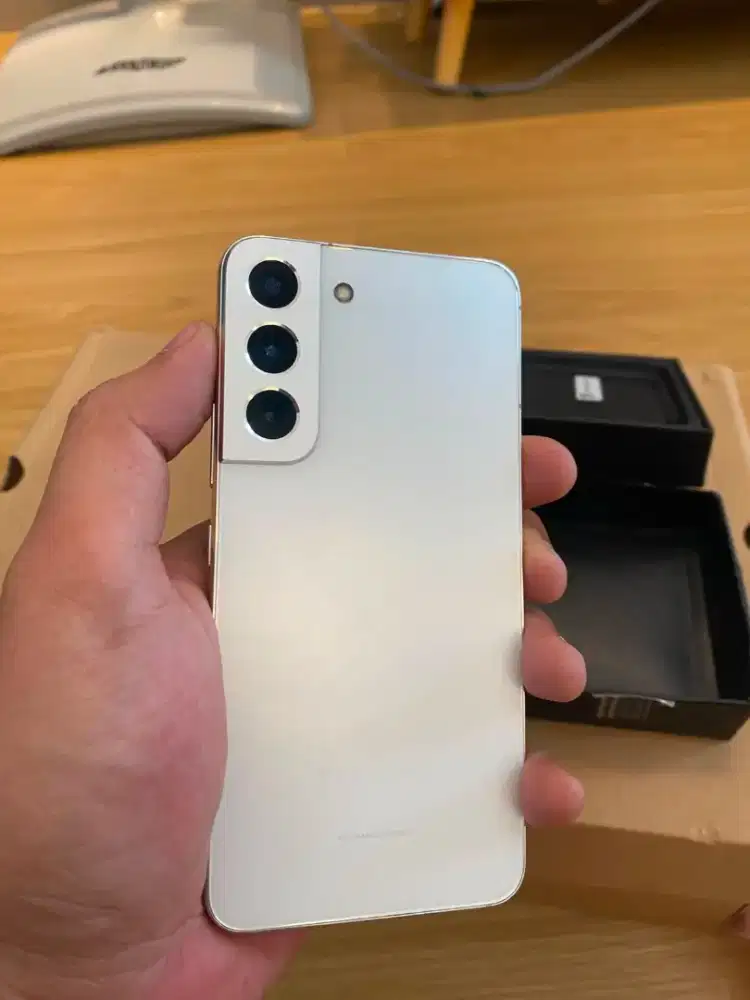 Samsung S22 8/256gb SEIN MULUS