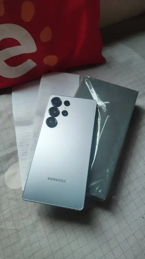 Samsung S25 Ultra 512gb Silver Like New  S-Care sampai April 2027