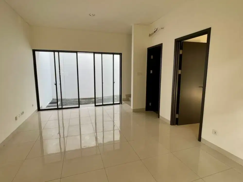 Rumah di Mainson De Wisteria Metland Menteng: Ada Attic Room!