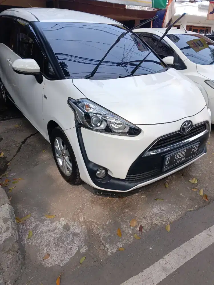 Toyota Sienta 1.5 G CVT 2016 Siap Pakai