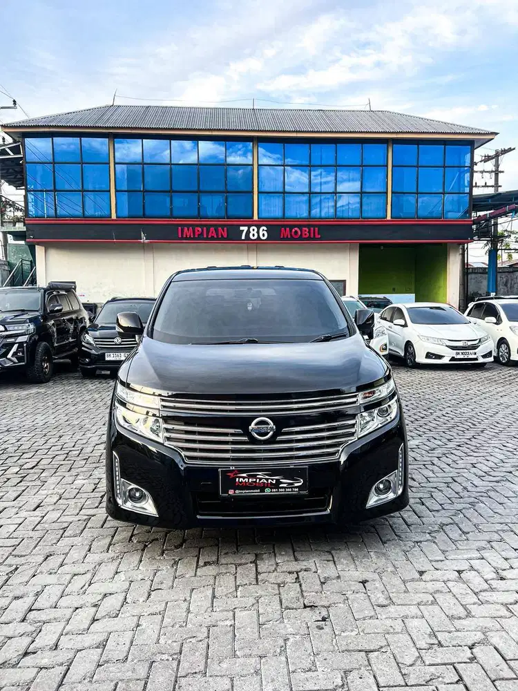 Nissan Elgrand 3.5 HWS A/T Hitam 2011
