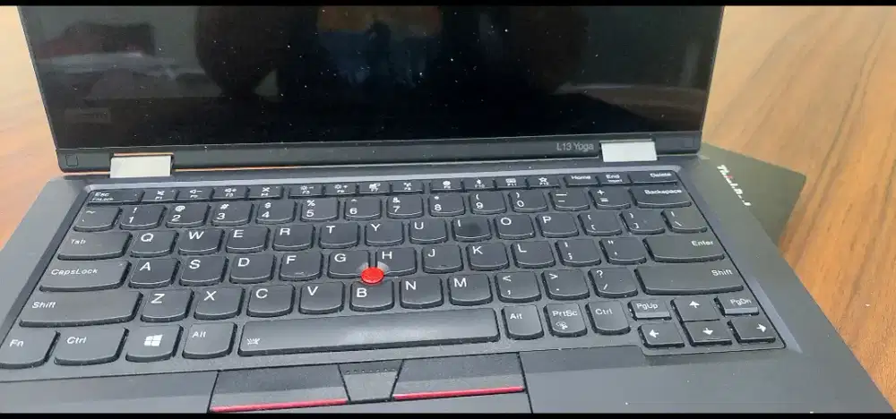 Lenovo thinkpada L13 yoga intel core 15 Gen 10 Ram 16GB ssd 256