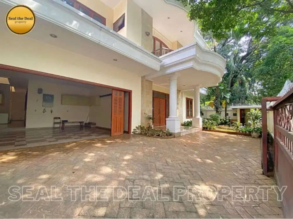 Disewakan Rumah Luas di Area Pondok Indah Jakarta Selatan Std676