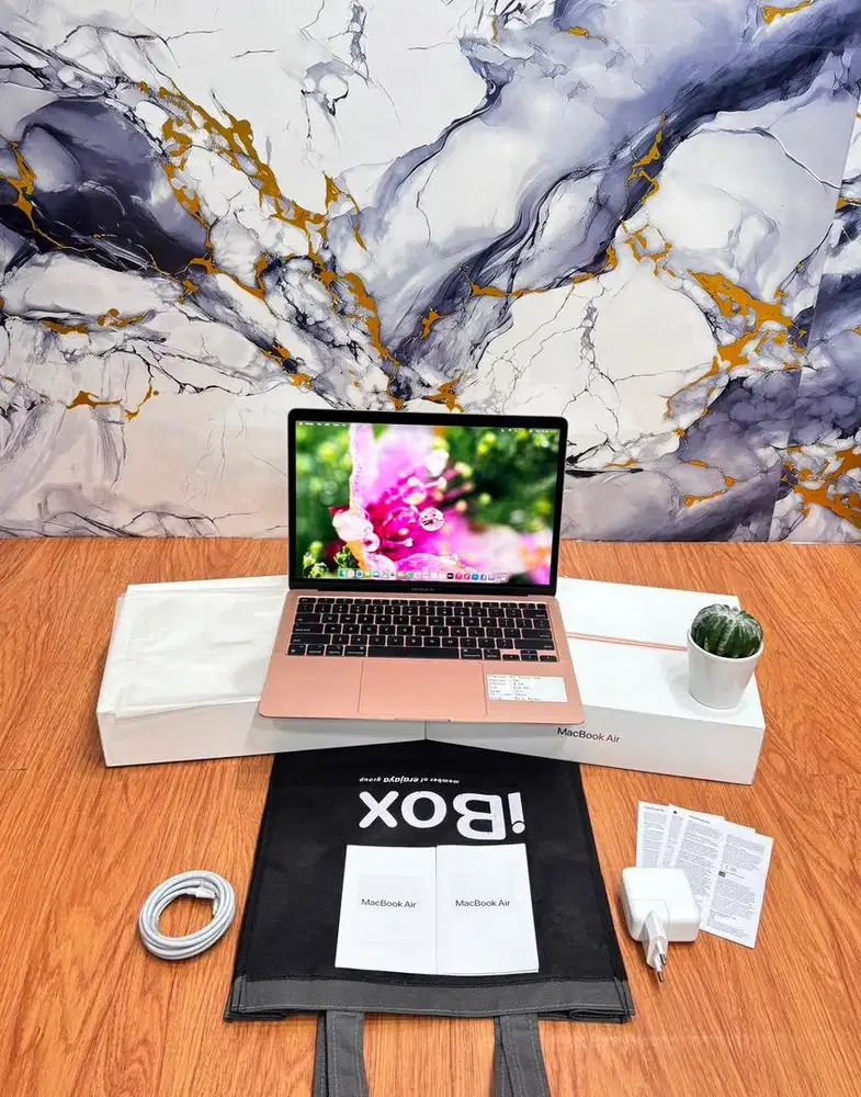 Macbook Air Retina 13-inch 2020