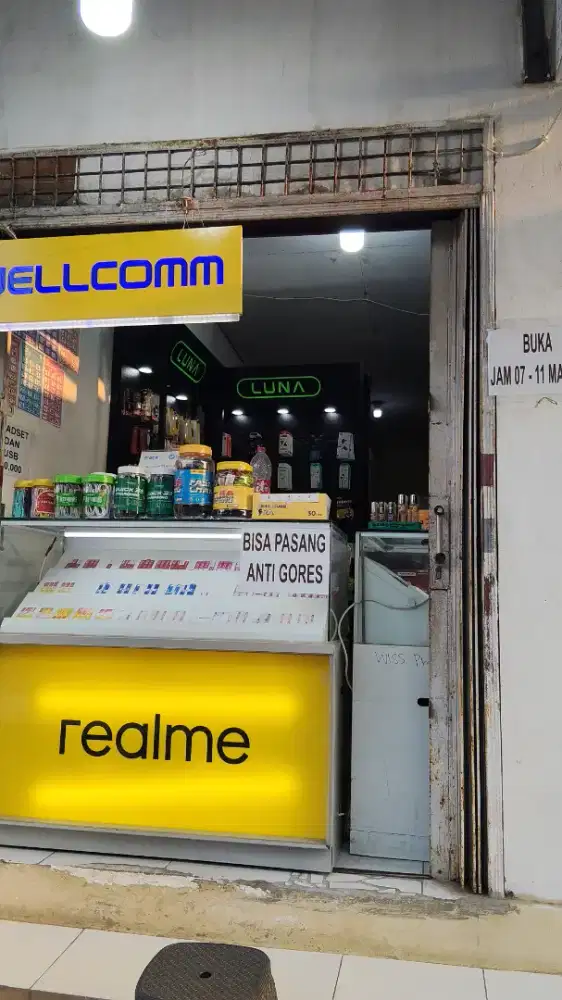 Cari karyawan buat jaga konter
