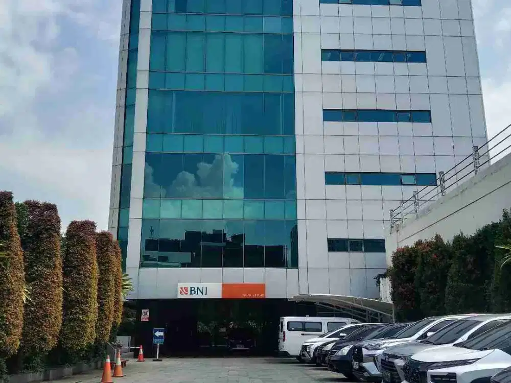DISEWAKAN RUANG KANTOR DI GEDUNG DEKAT ABDUL MUIS JAKARTA PUSAT