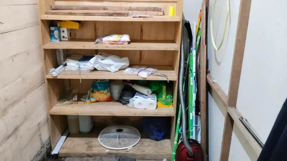 Jual board dinding bekas warung. Meja kompor.