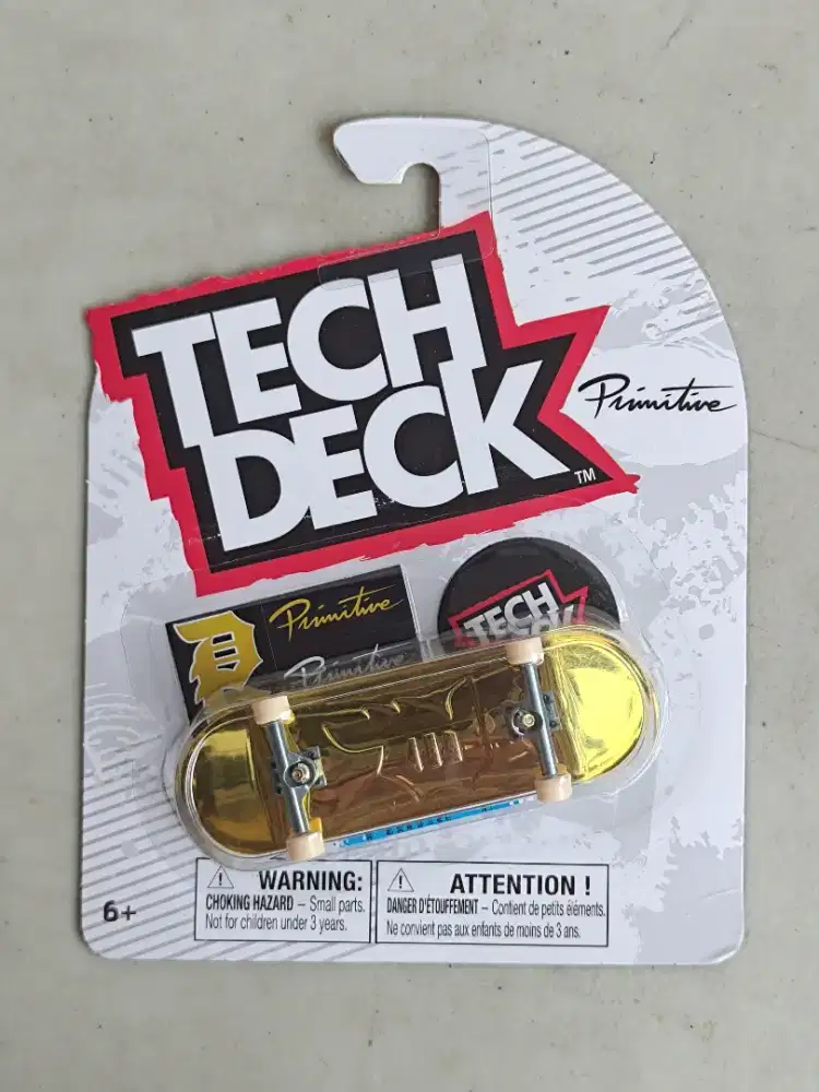 Tech Deck Primitive Gold Chase V2 2026 Spin Master Fingerboard Mainan