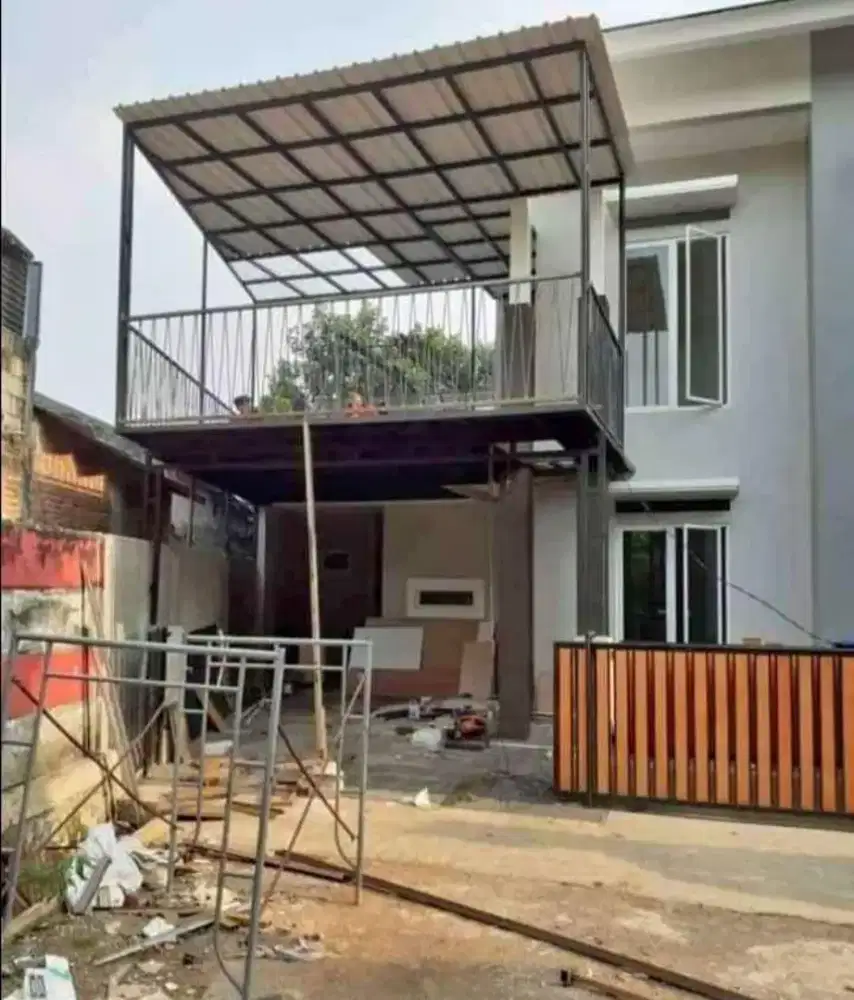 Kanopi mezzanine minimalis