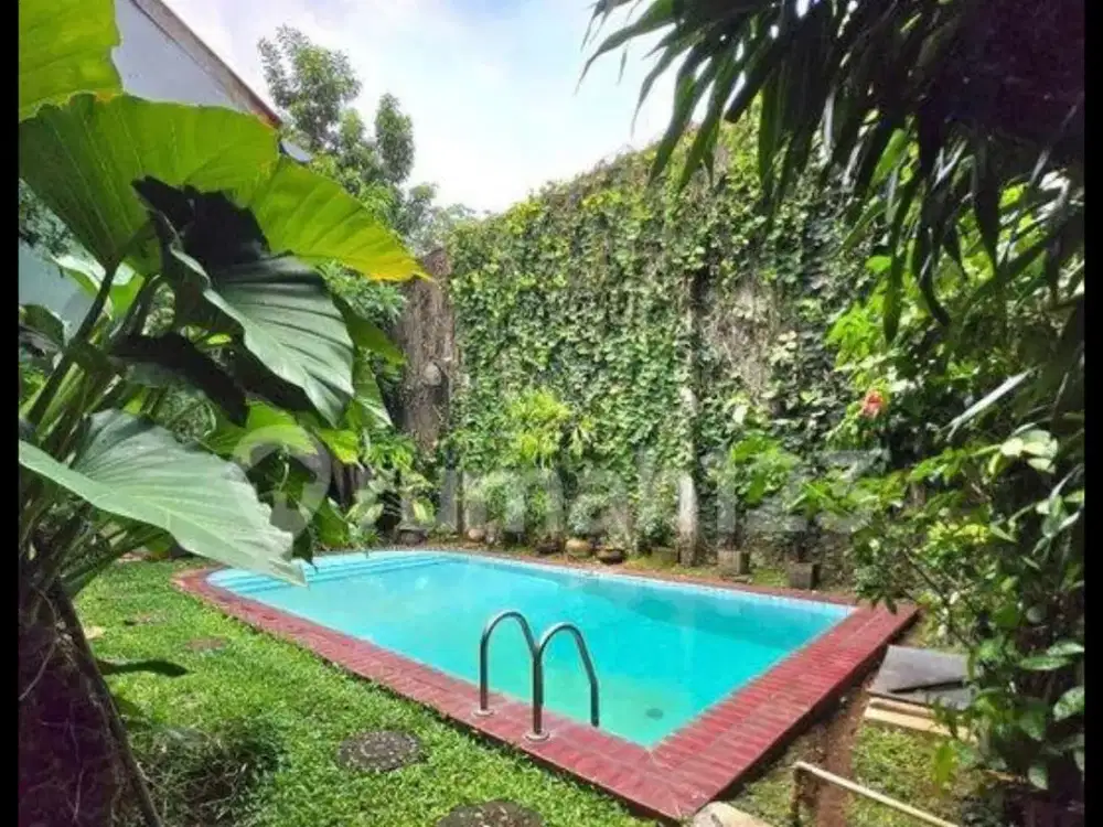 Dijual Rumah Asri di Pondok Labu Cilandak Jakarta Selatan Stdn0172
