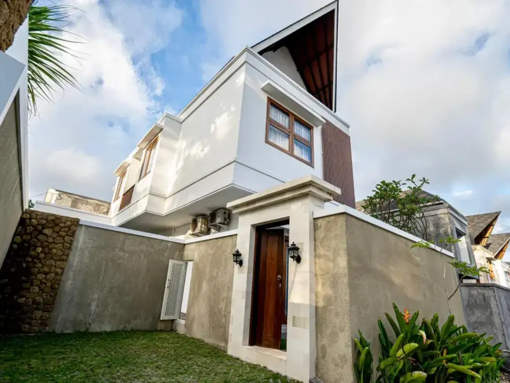 MODERN TROPICAL VILLA IN UNGASAN JIMBARAN