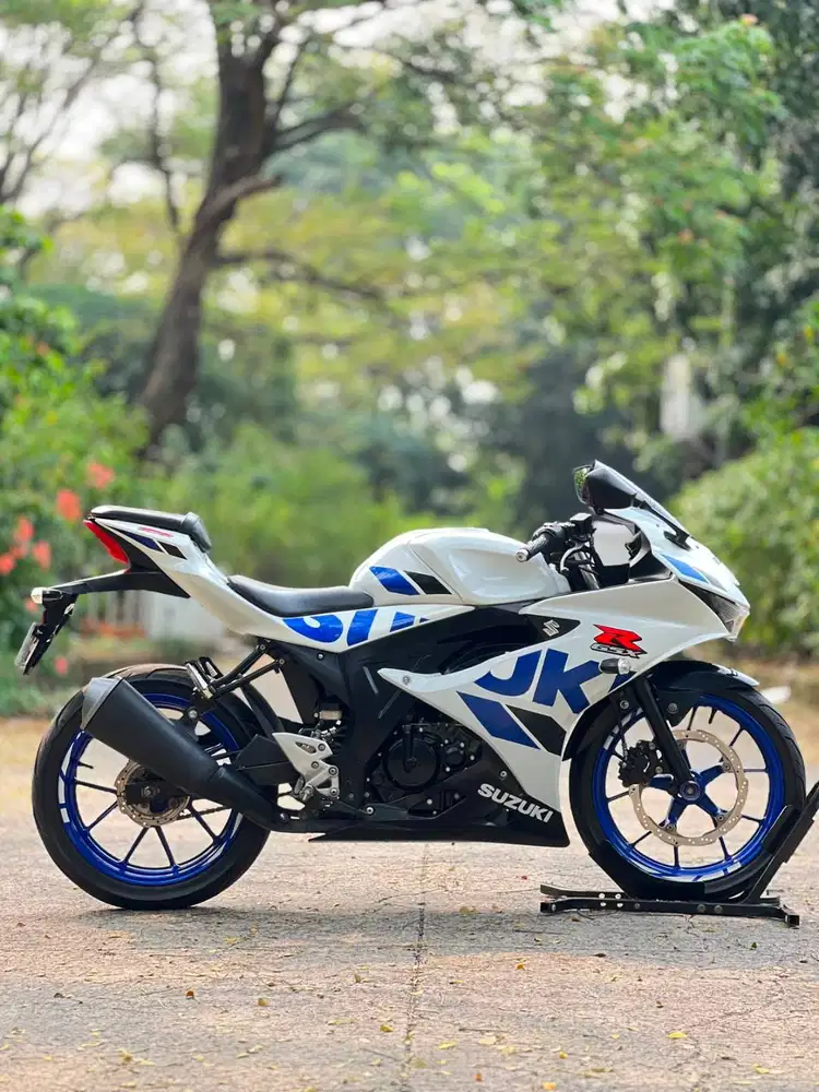 SUZUKI GSX 150R PUTIH 2020 KM LOW PAJAK HIDUP SIAP GAS HARIAN