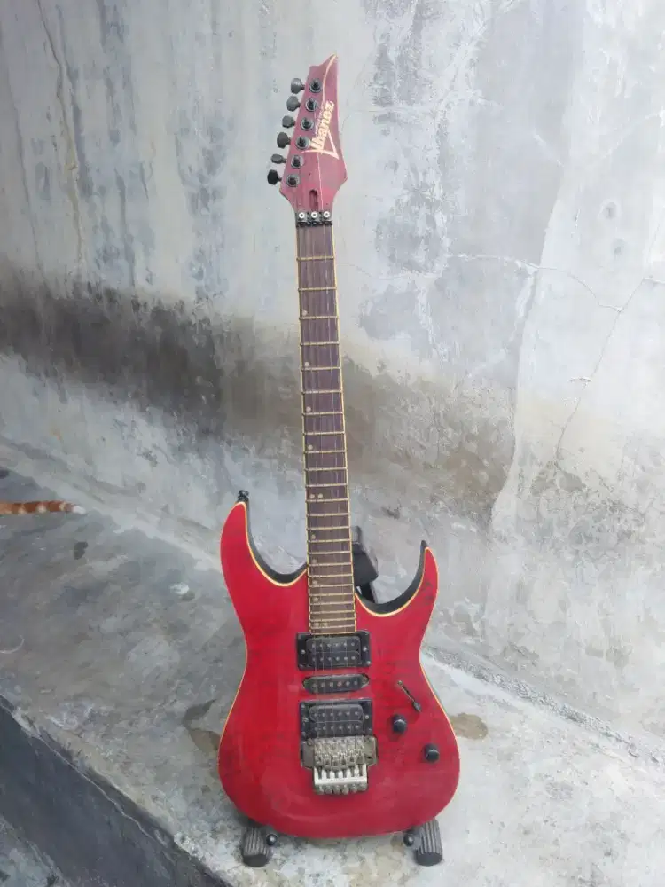 Gitar elektrik Ibanez