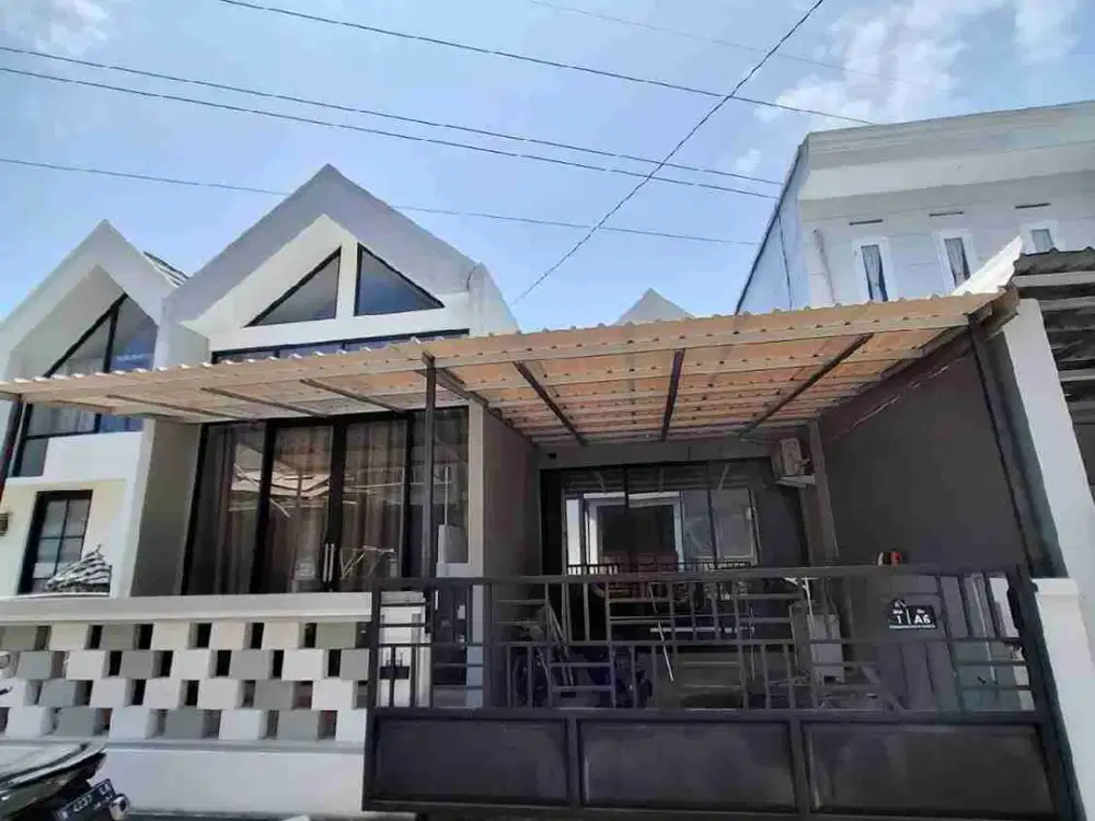 Rumah Style Mezanin villa lokasi Jl Besakih pemogan Denpasar selatan dekat dengan Bandara. area Investasi