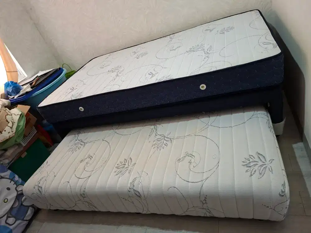 Springbed 2 susun,,informa sleep