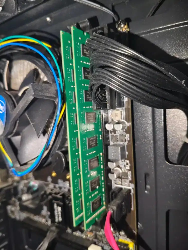 RAM HYNIX 4×2GB DDR3 1600 MHZ