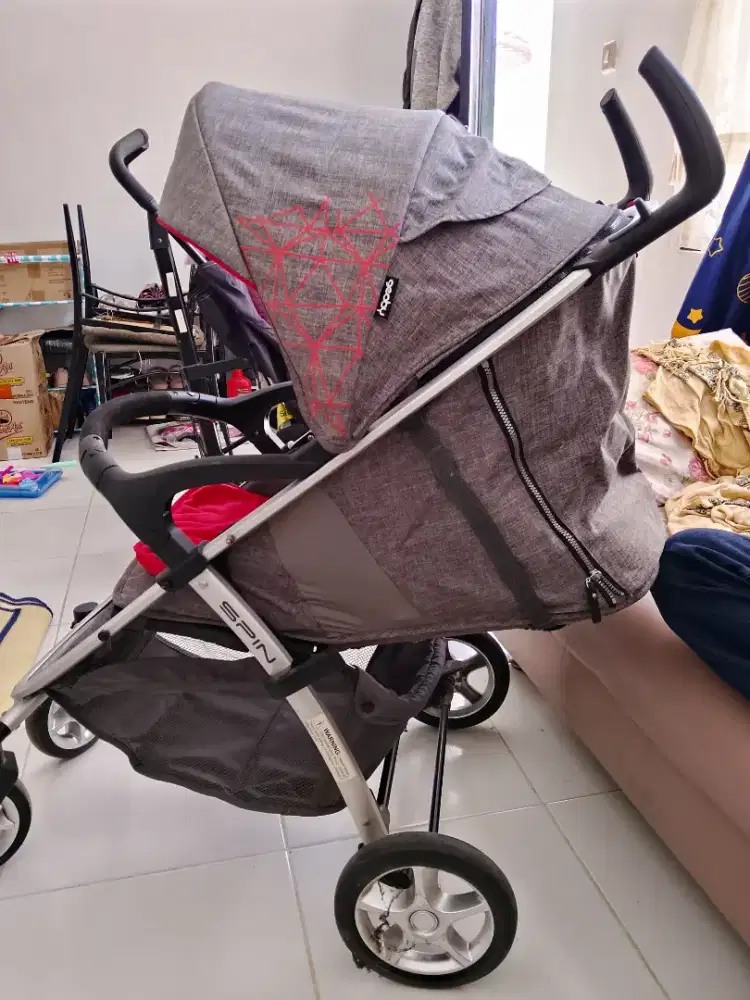 Stroller Bayi 90% masih bagus