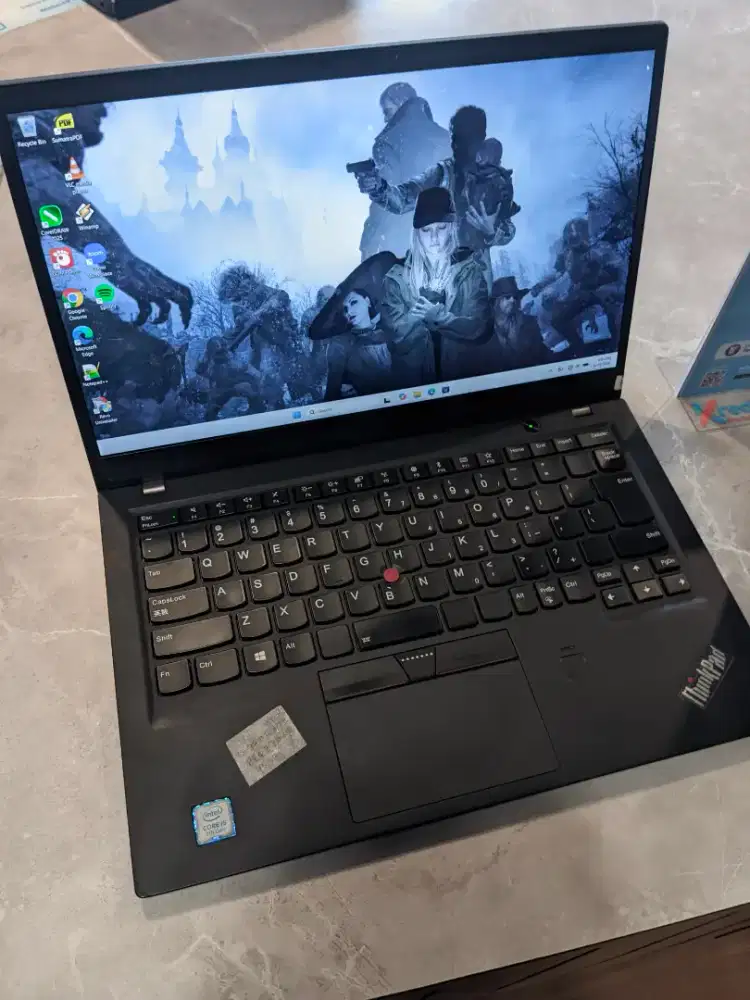 LENOVO X1 CARBON