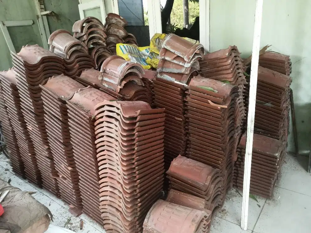 Jual genteng bekas ± 1000pcs