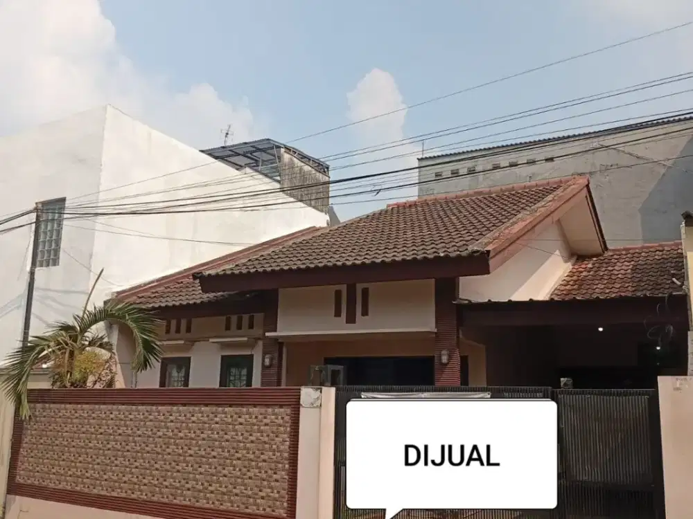 Dijual Rumah Semi Furnish di Cinere Depok