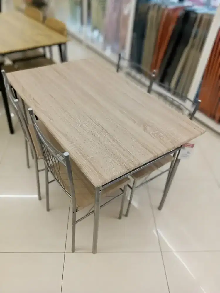 SET MEJA MAKAN MINIMALIS