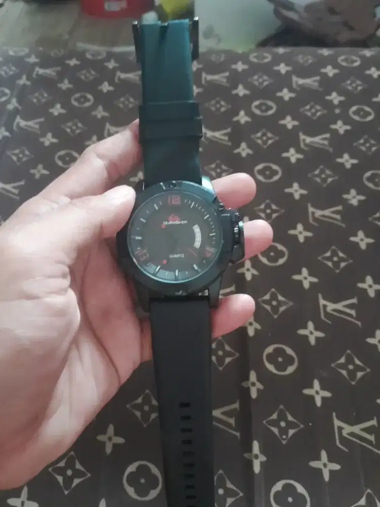 Jam Tangan Quicksilver