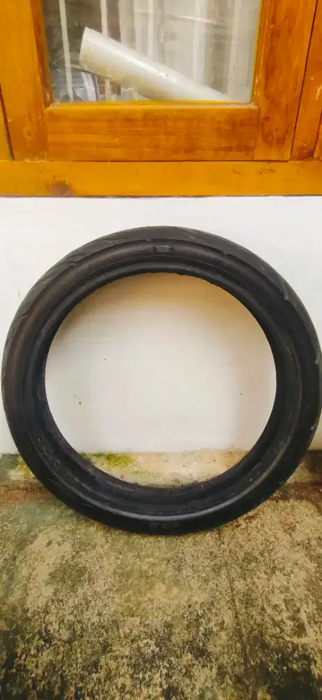 Dijual ban bekas masih tebel