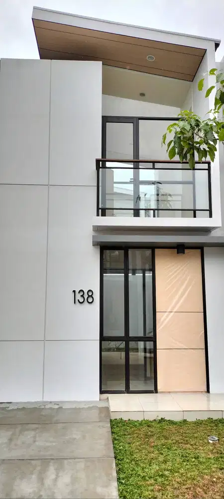 Disewakan Rumah Strategis Dekat UPH Lippo Karawaci